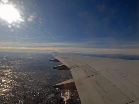 plane horizon