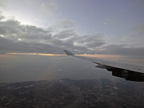 plane horizon