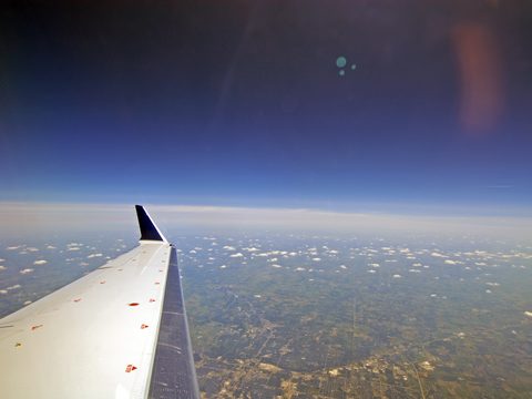 plane horizon