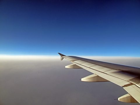 plane horizon