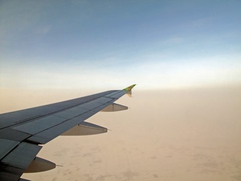 plane horizon
